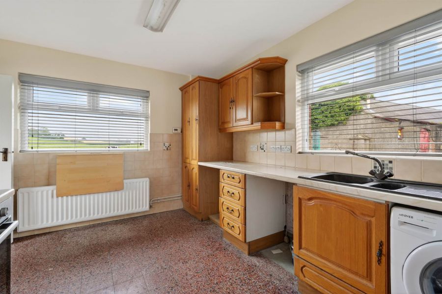 39 Quarterlands Road