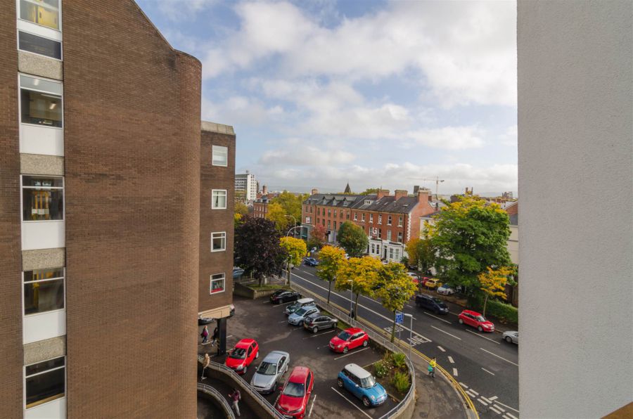 4.2 117 Lisburn Road