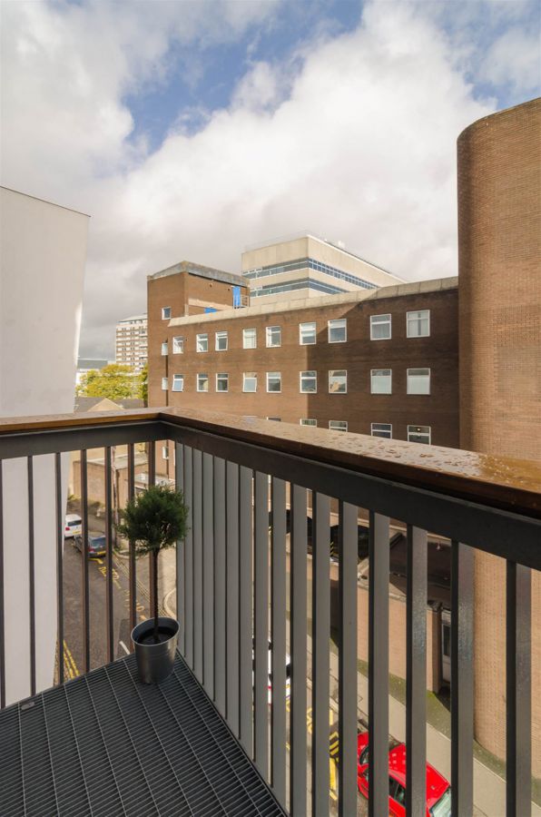 4.2 117 Lisburn Road