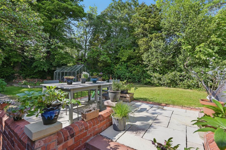 Ardeen, 605 Antrim Road