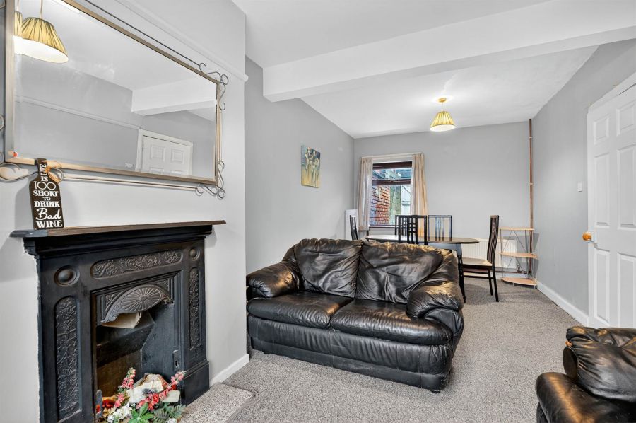 8 Sunnyside Drive