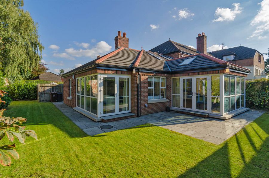 10 Hollyheath