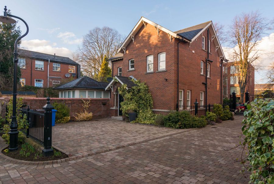 2 Bromfield, Windsor Park, Belfast, BT9 6WA
