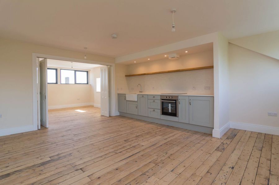 4, 19 College Gardens