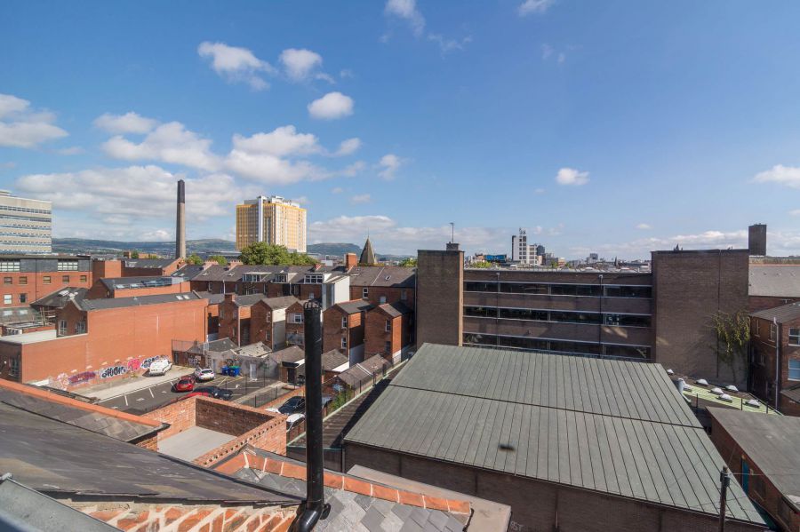 4, 19 College Gardens