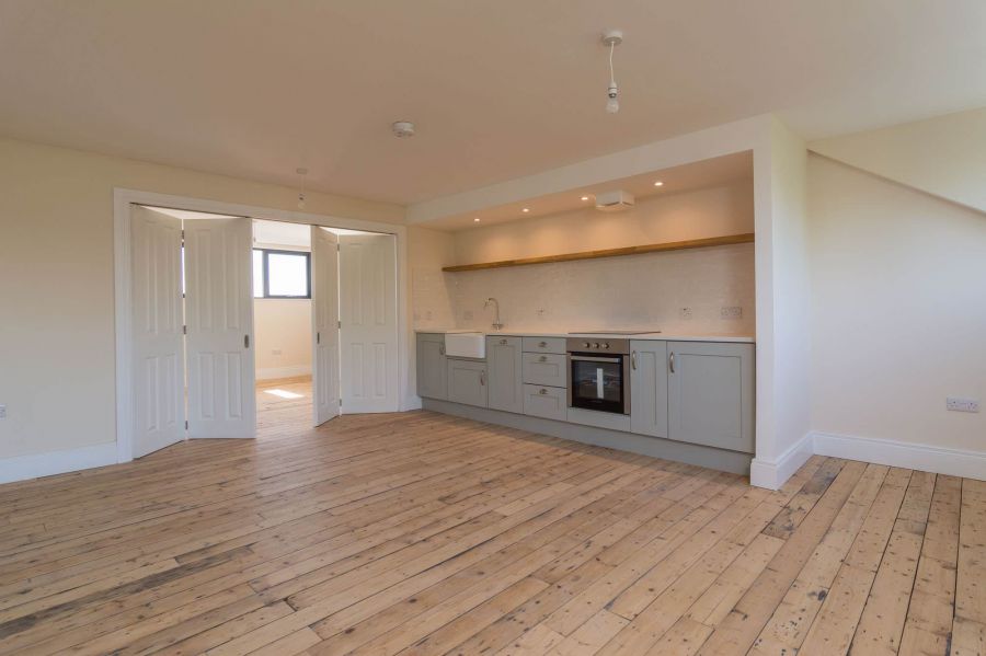 4, 19 College Gardens