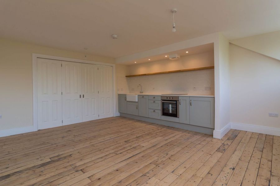 4, 19 College Gardens