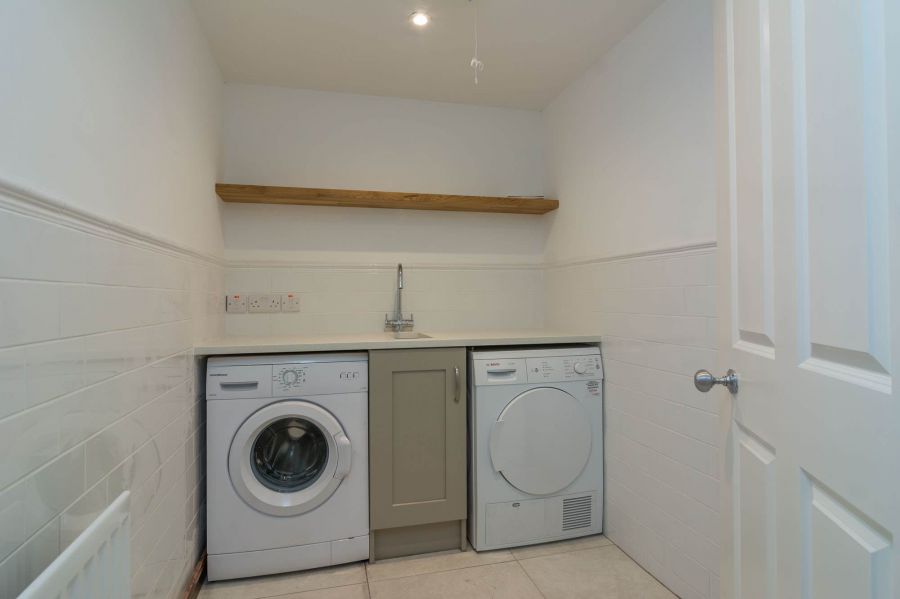 1, 19 College Gardens