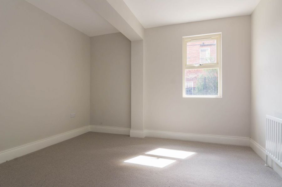 1, 19 College Gardens