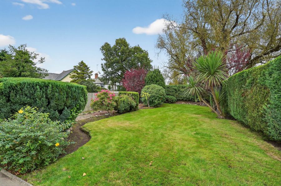 8 Harberton Park