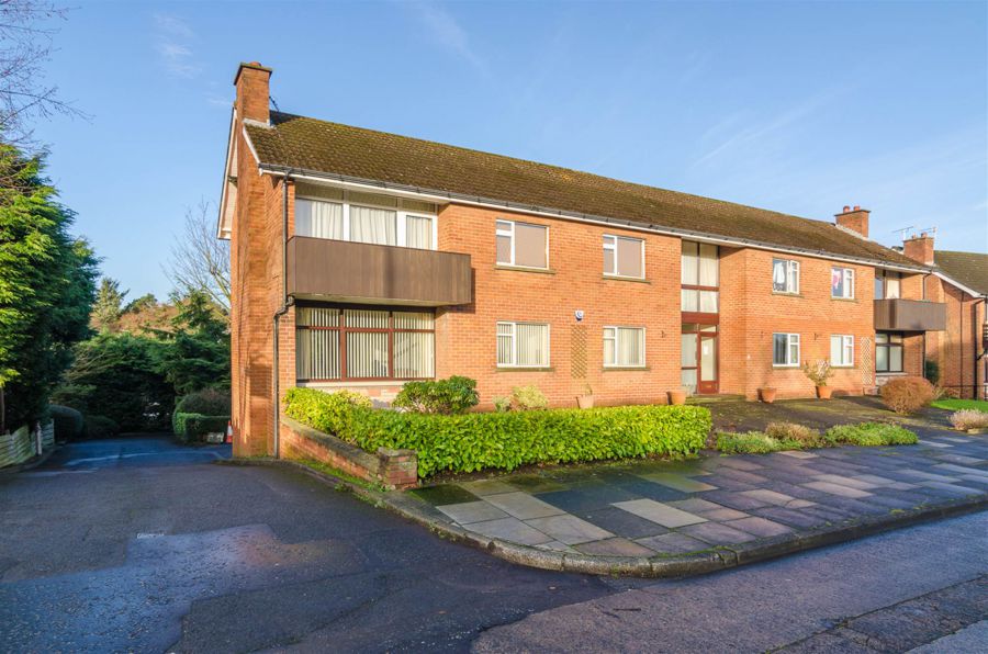 2 33 Knightsbridge Park