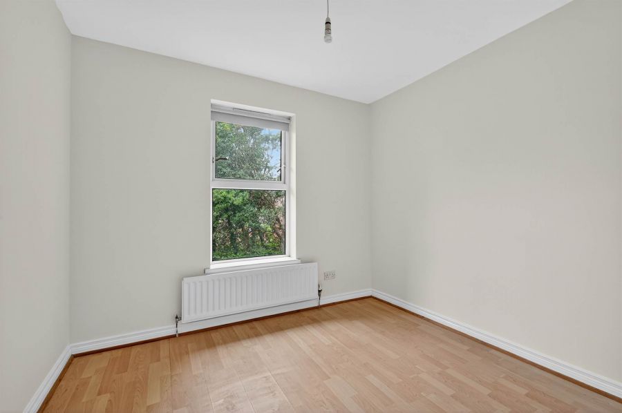 5 Marlborough Manor