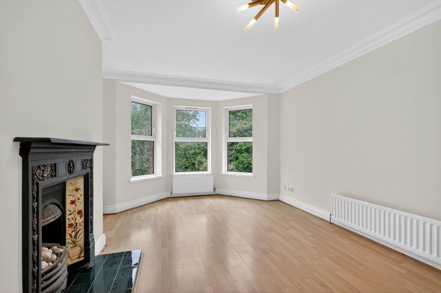 5 Marlborough Manor