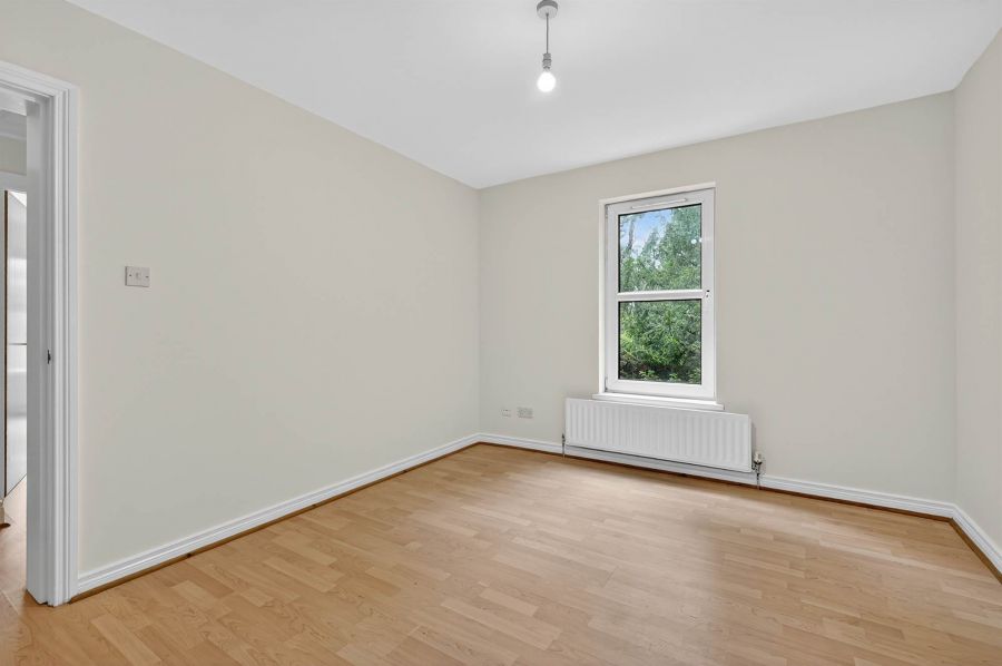 5 Marlborough Manor
