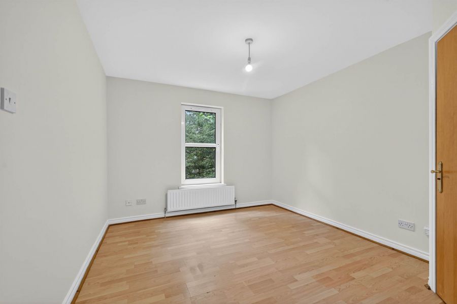 5 Marlborough Manor