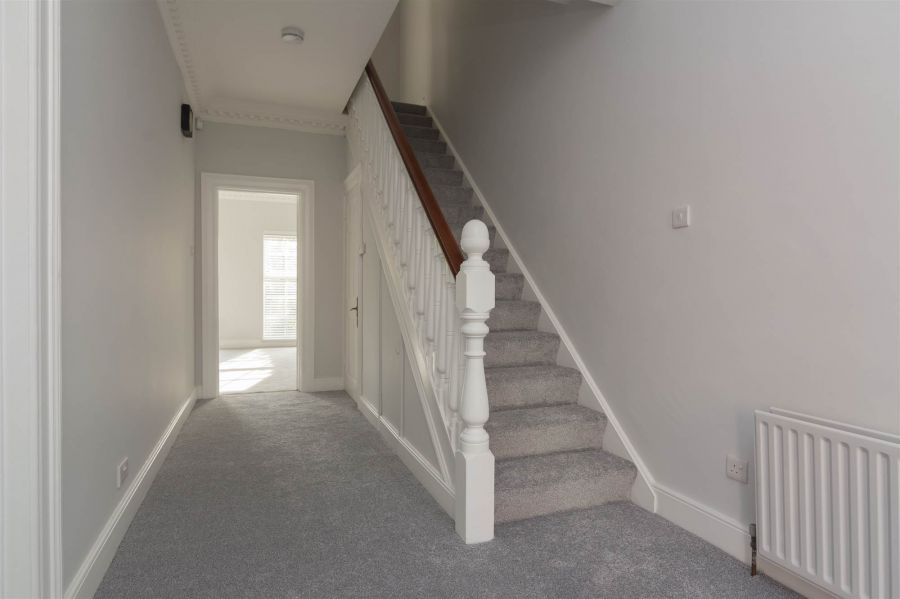 2 Thornhill Malone
