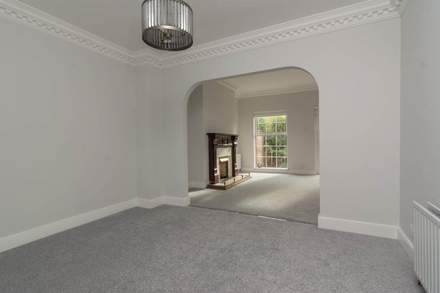2 Thornhill Malone