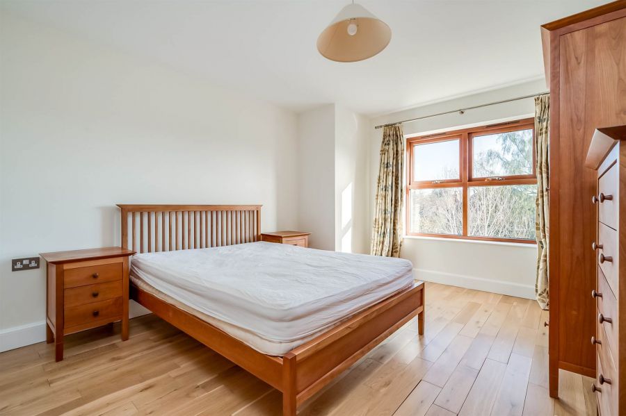 Apt 8 81 Osborne Park