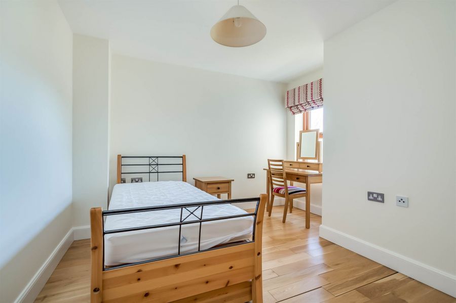 Apt 8 81 Osborne Park