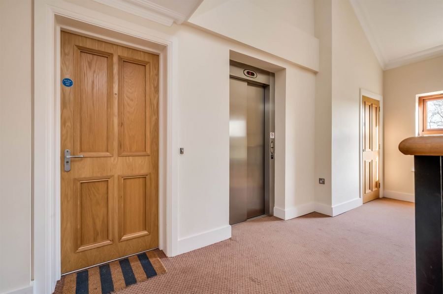 Apt 8 81 Osborne Park