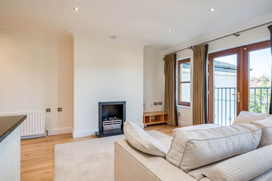 Apt 8 81 Osborne Park