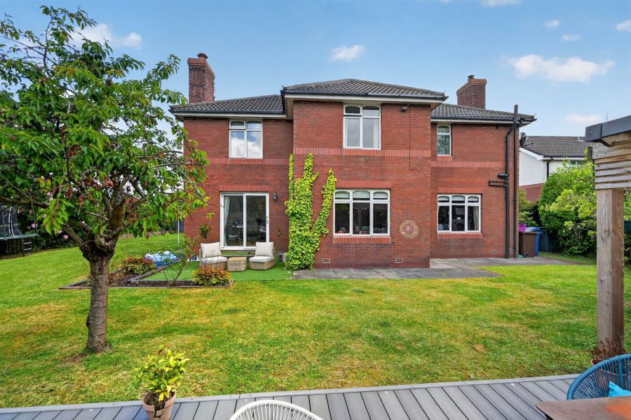 12 Norton Drive