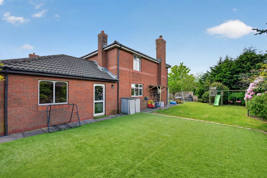 12 Norton Drive