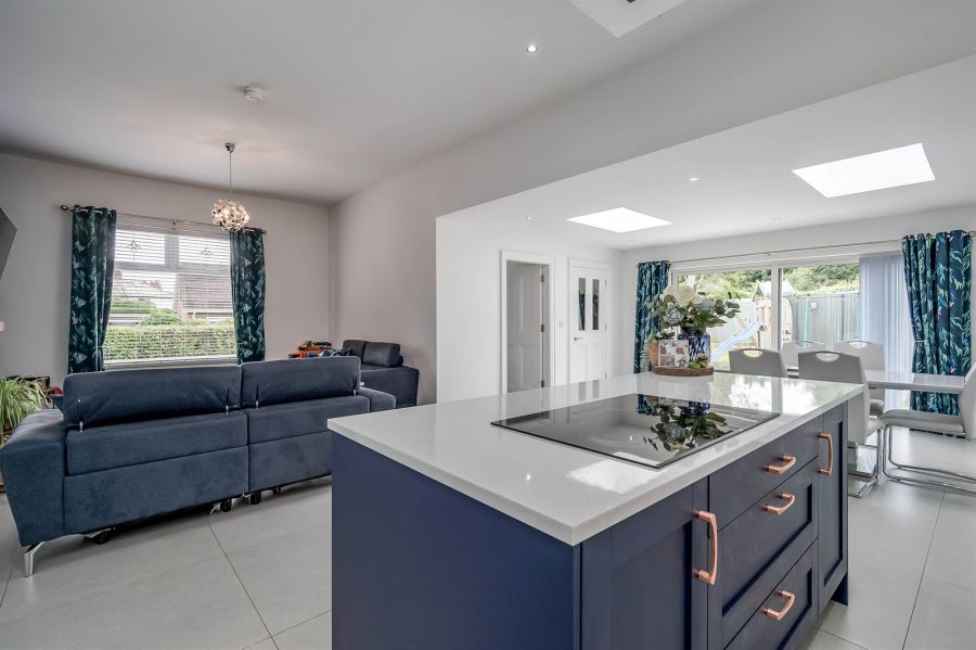 49 Finaghy Park Central