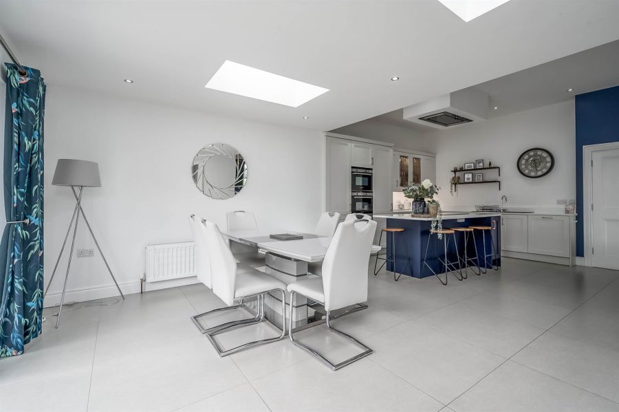49 Finaghy Park Central