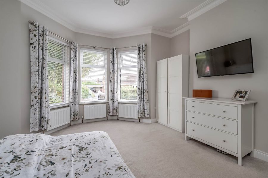 49 Finaghy Park Central