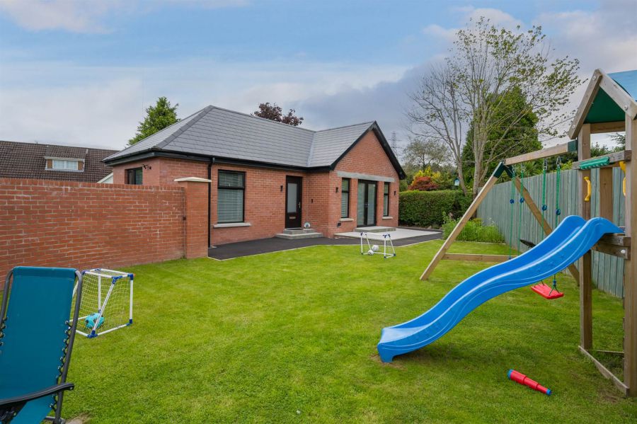 49 Finaghy Park Central 49 Finaghy Park Central