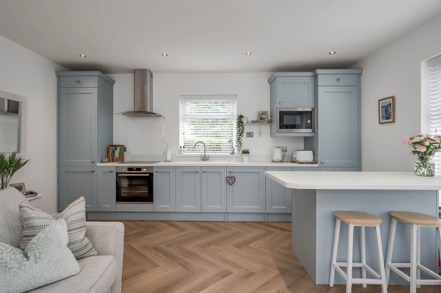 49 Finaghy Park Central