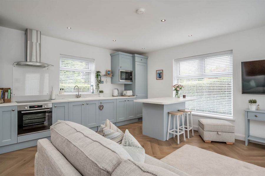 49 Finaghy Park Central
