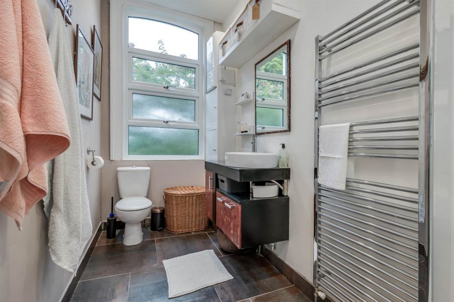 Flat F Notting Hill Manor