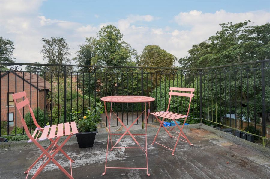 Flat F Notting Hill Manor