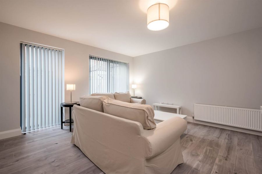 Apt 3 41 Wellington Park