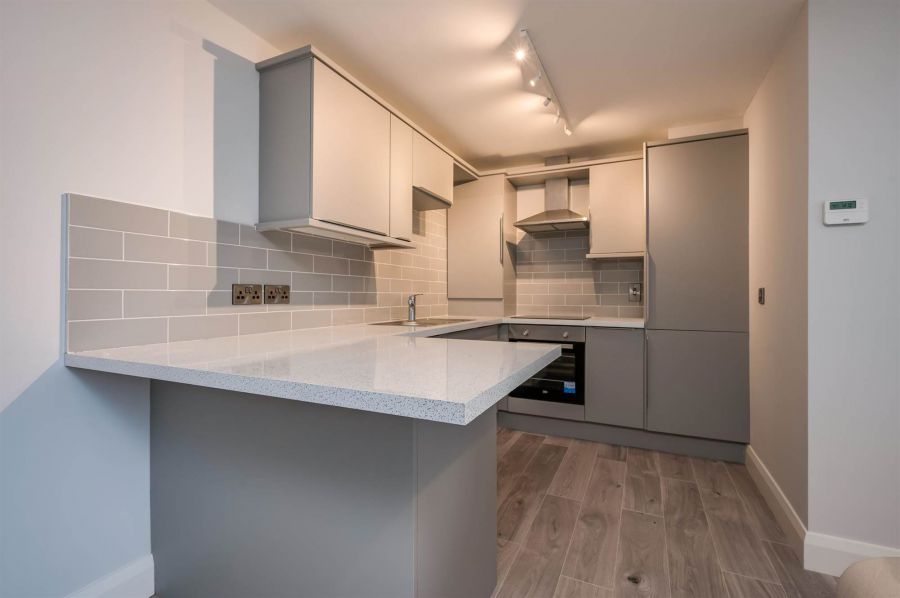 Apt 3 41 Wellington Park