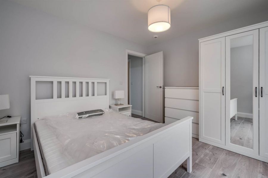 Apt 3 41 Wellington Park