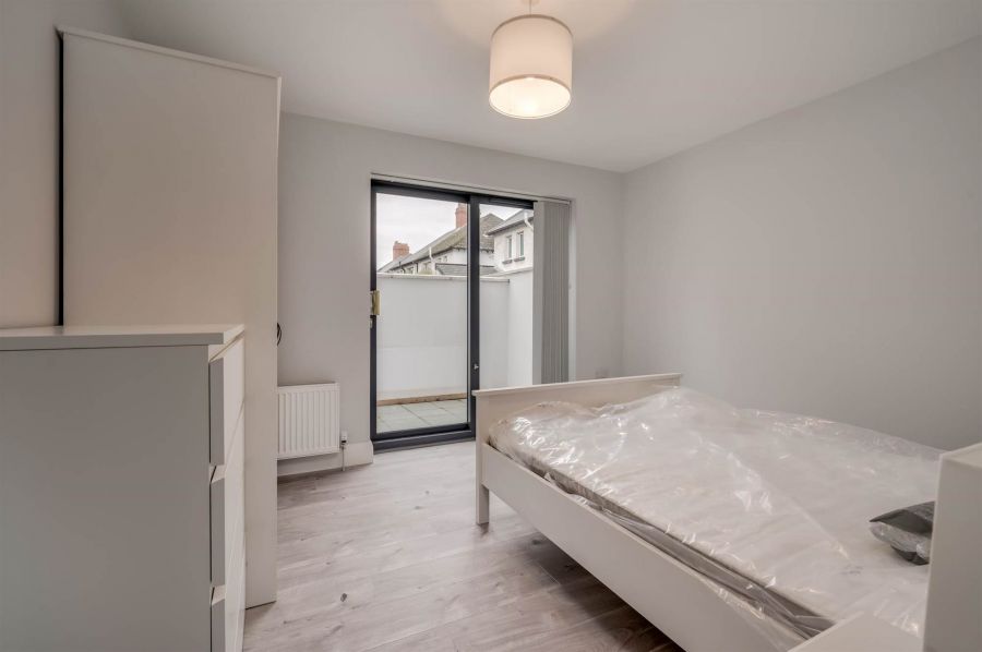 Apt 3 41 Wellington Park