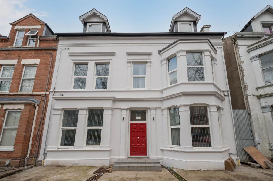 Apt 6 41 Wellington Park, Lisburn Road Area, Belfast, BT9 6DN