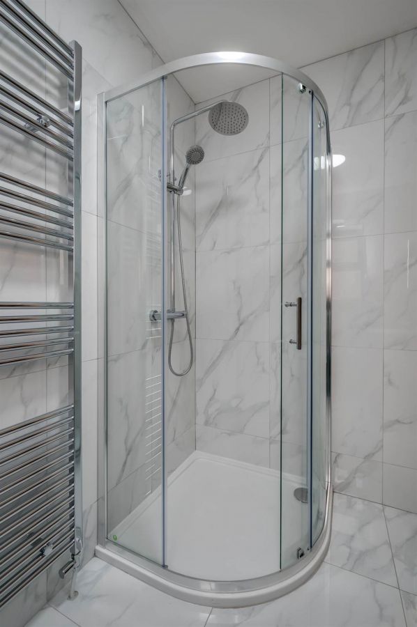Apt 6 41 Wellington Park