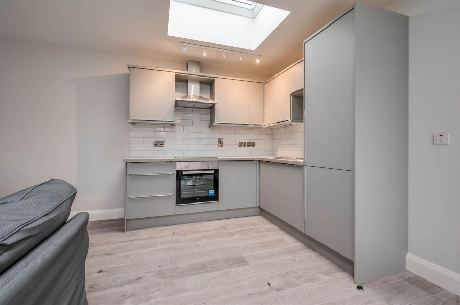Apt 6 41 Wellington Park