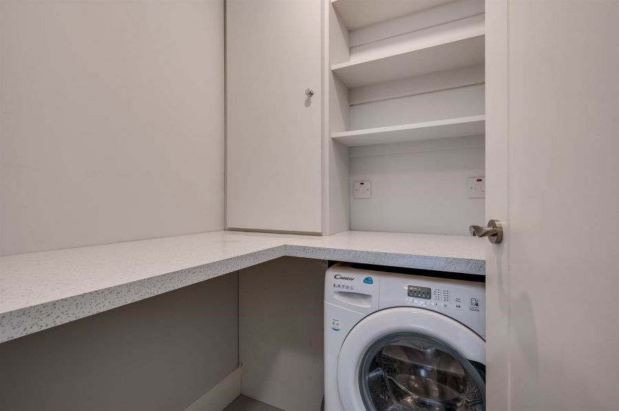 Apt 6 41 Wellington Park