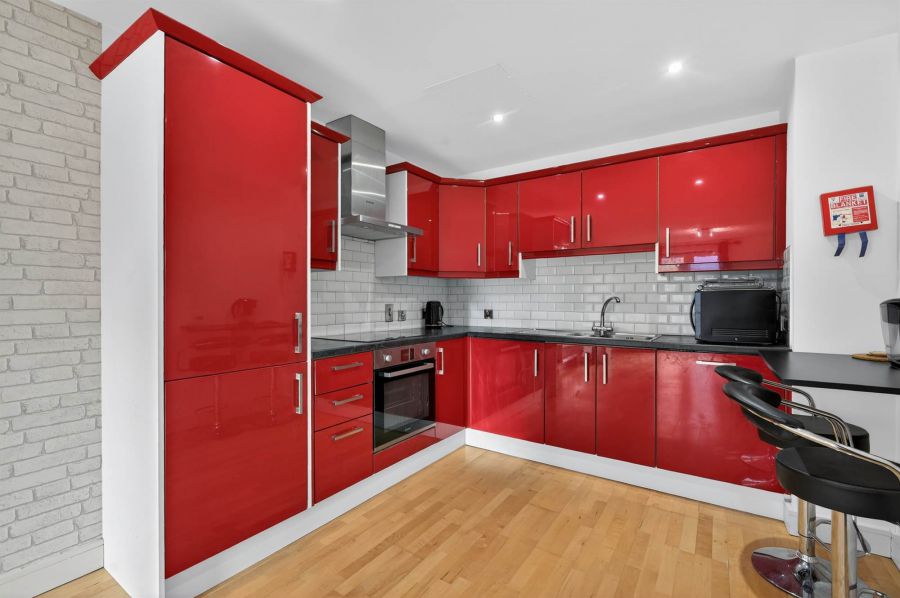 Apt 402  Park Avenue