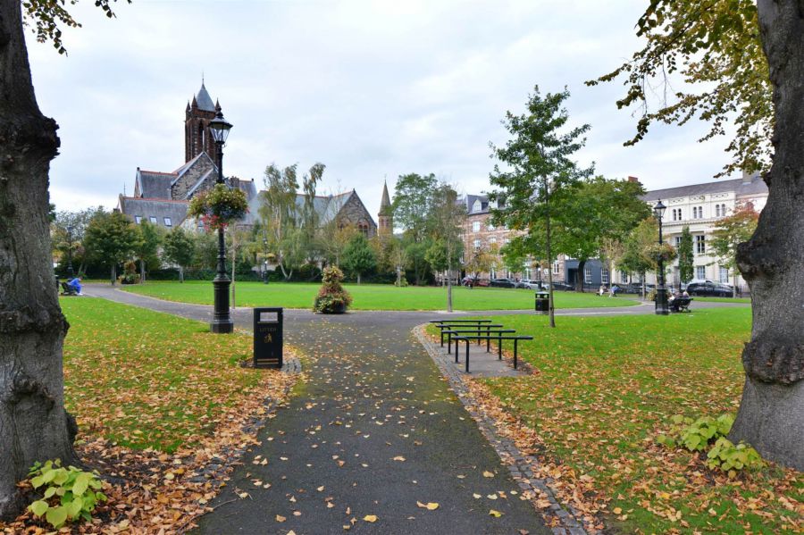 Apt 4 16 Upper Crescent