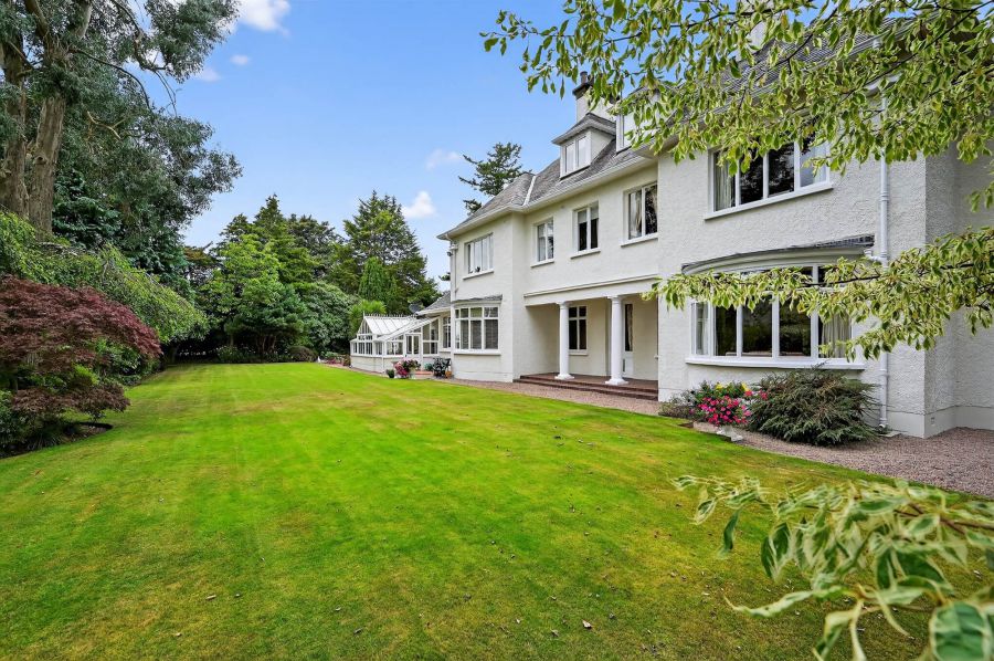 'The White Lodge', 1 Malone Court