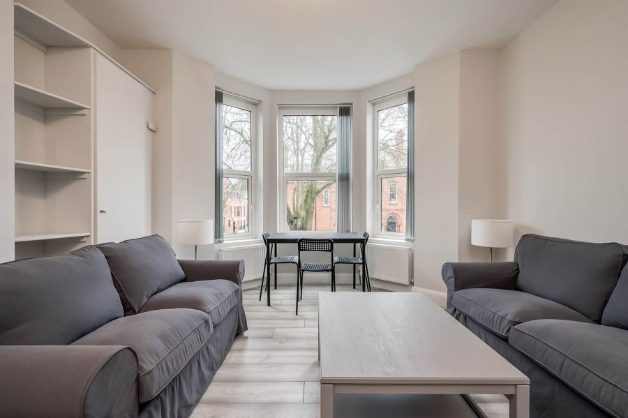 Apt 5 35 Wellington Park