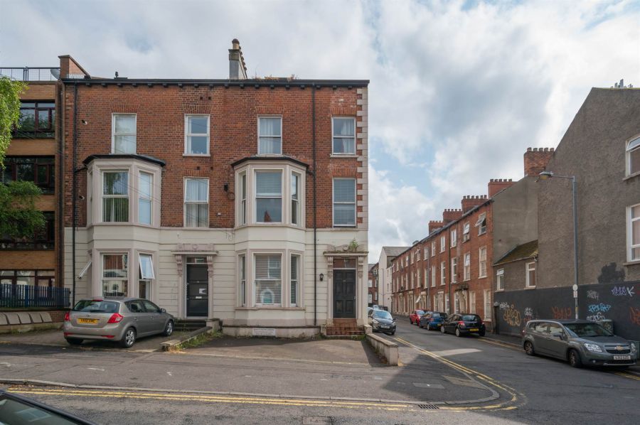 1 20 Claremont Street
