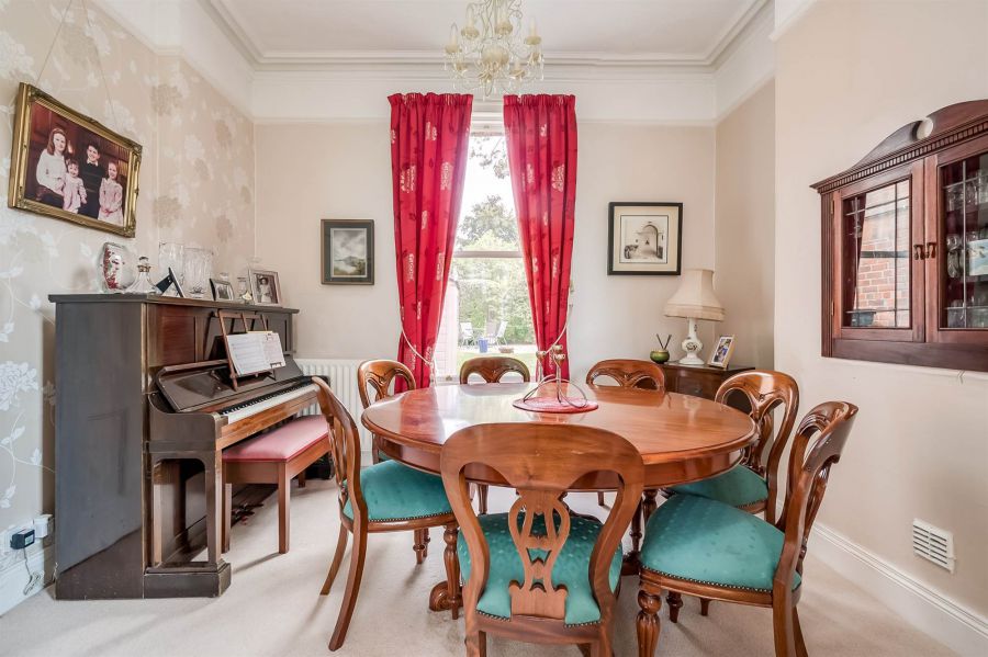 26 Cranmore Gardens