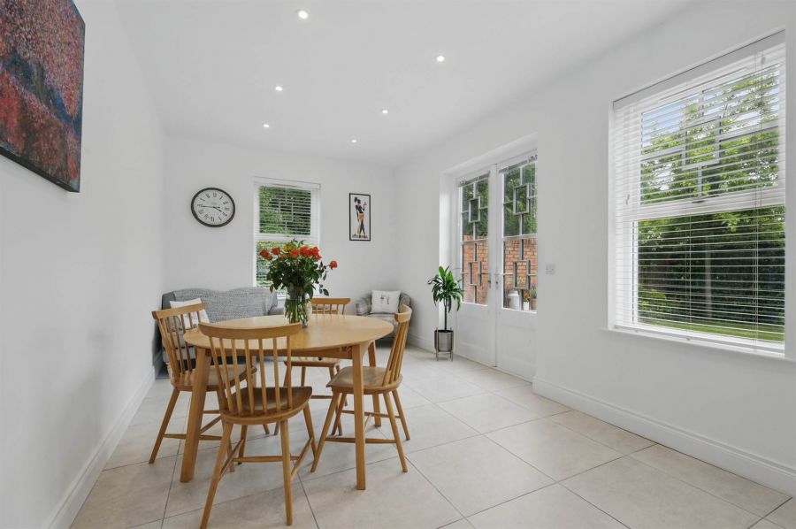 1 Ishbel Gardens